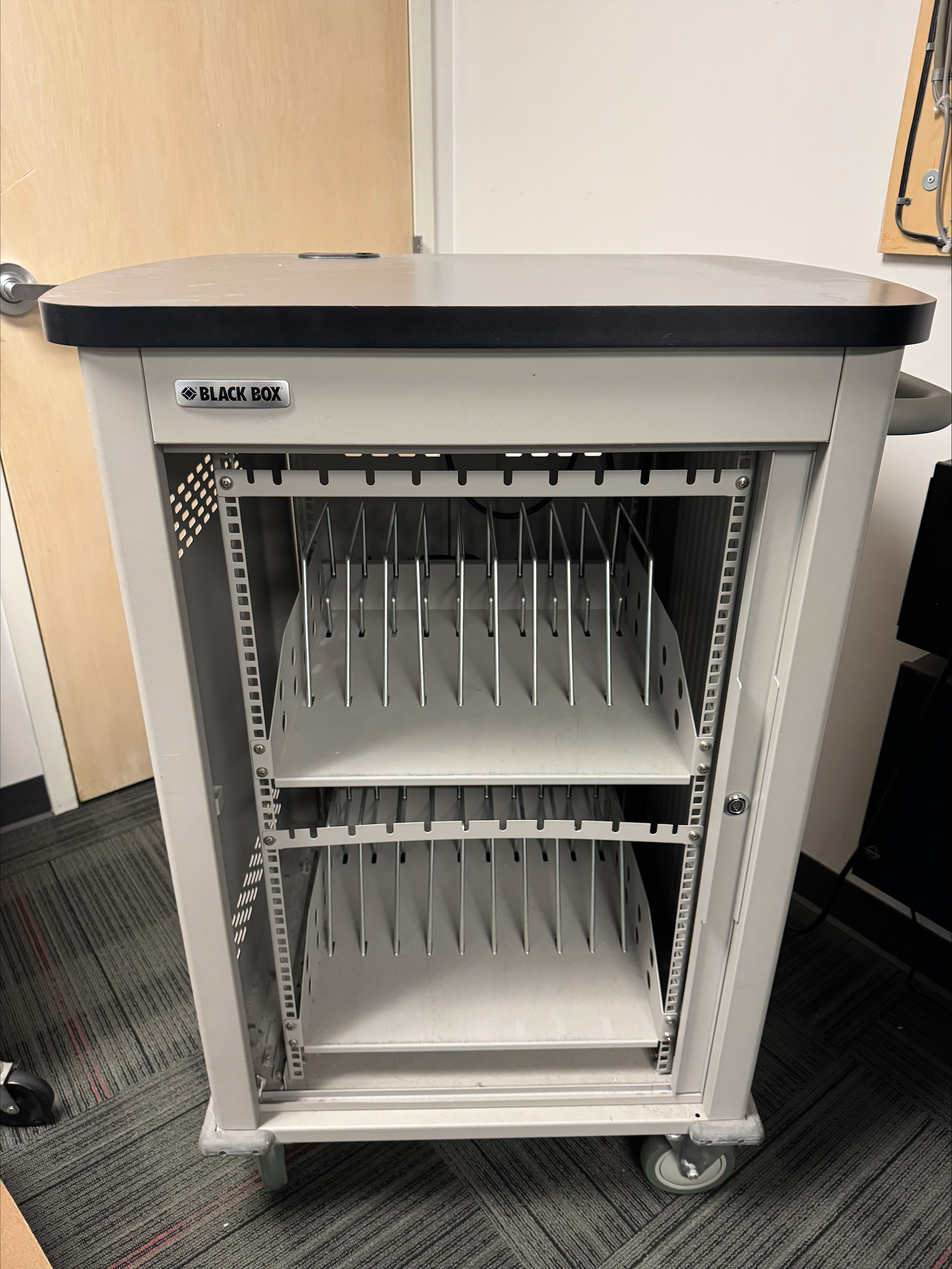 Laptop cart | Reaching Across Illinois Library System