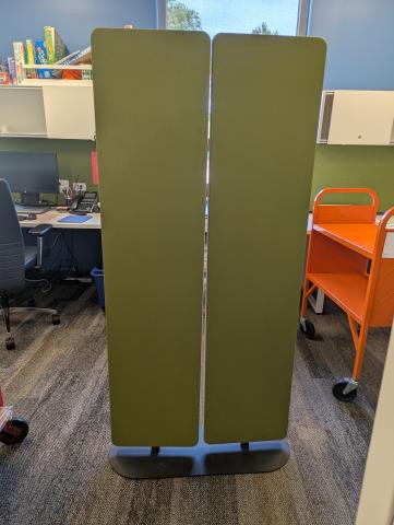 A green partition wall.