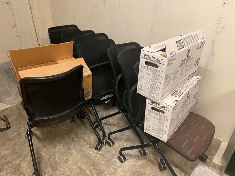 Folding Chairs w/Wheels