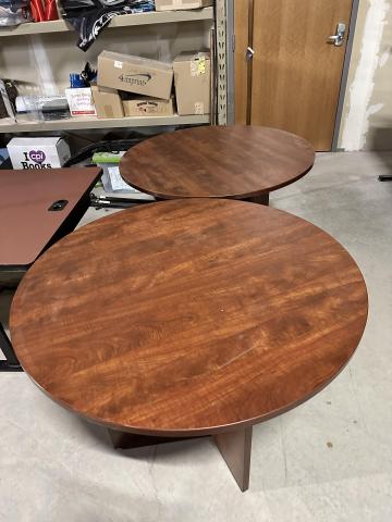 2 Round Tables | Reaching Across Illinois Library System