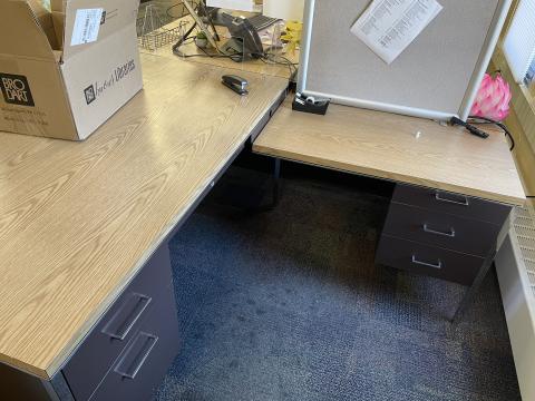 L-Shaped desk with drawers