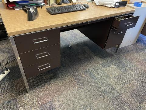 Desk with Drawes