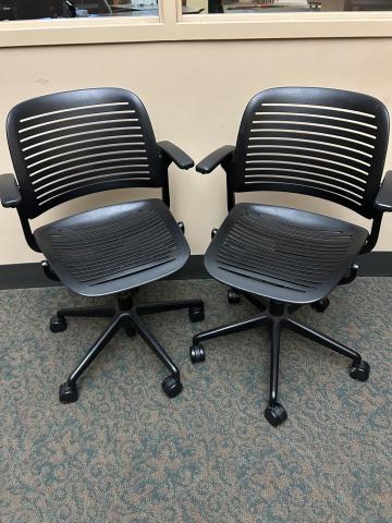 Lightweight plastic task chairs