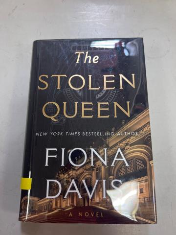cover of the book The Stolen Queen by Fiona Davis