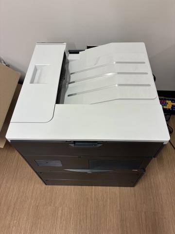 HP Color LaserJet M750dn Printer