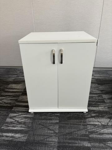 White Cabinet (34T x 23.5D x 28W)
