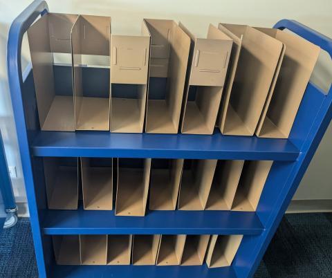 Metal files/magazine holders