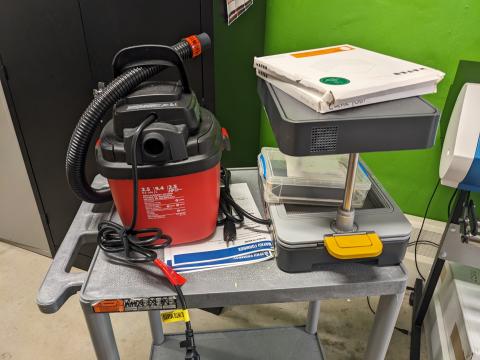 Mayku Formbox, Shop-Vac Vacuum, Instruction sheet, and accessories. 