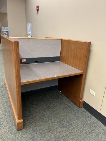 Numerous study carrels in various groupings (2/4/6)