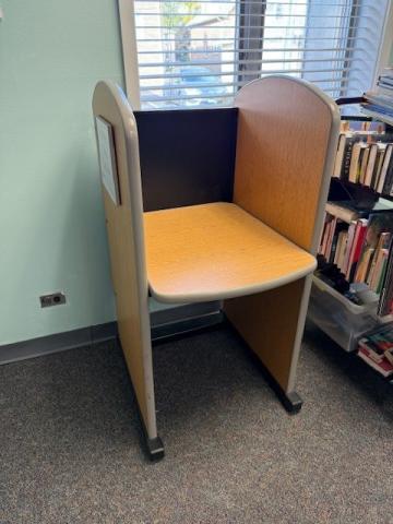 wood laminate seated computer carrel