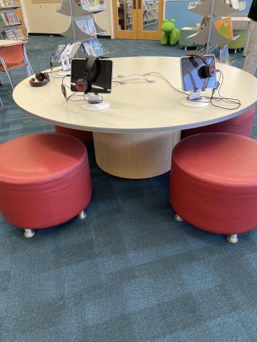 Large youth tech table- 6ft diameter
