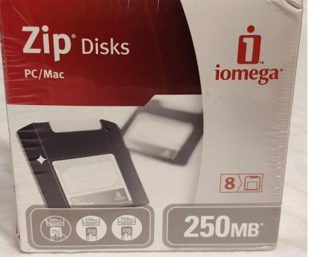 zipdisks in box